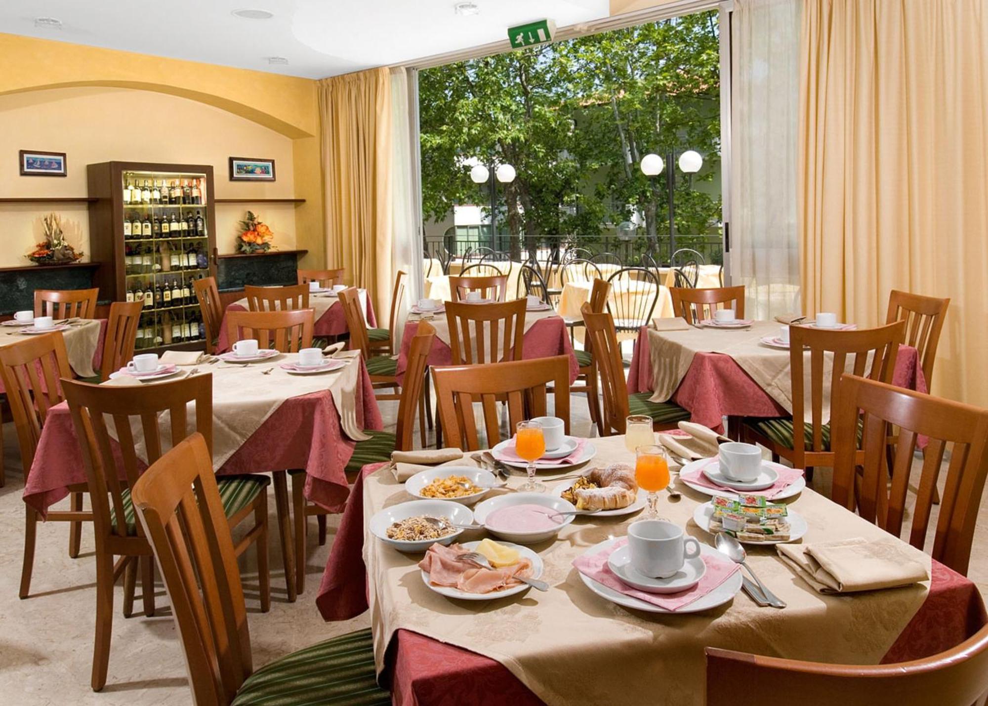 Hotel Savoia Cesenatico Dış mekan fotoğraf